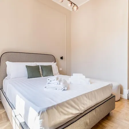 - Casini 6 Trastevere Rome