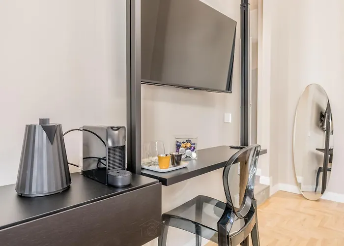 - Casini 6 Trastevere Gasthof 4*