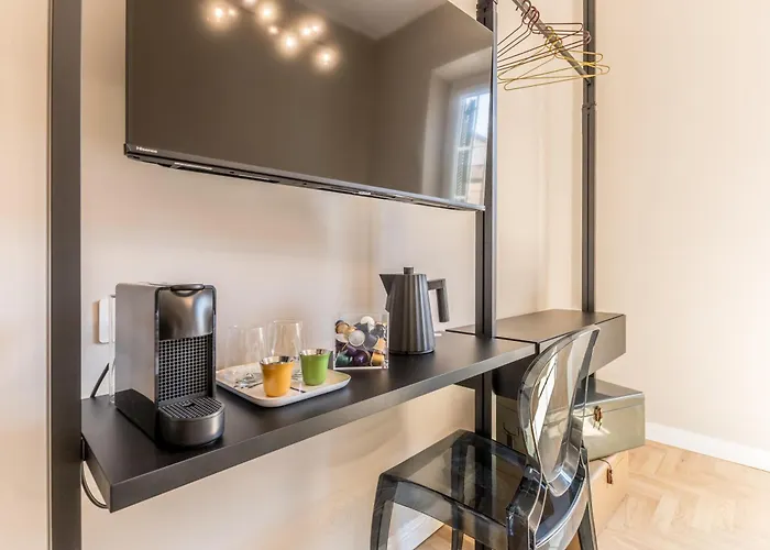 - Casini 6 Trastevere Gasthof 4*