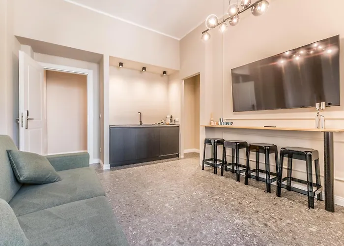 - Casini 6 Trastevere 4*