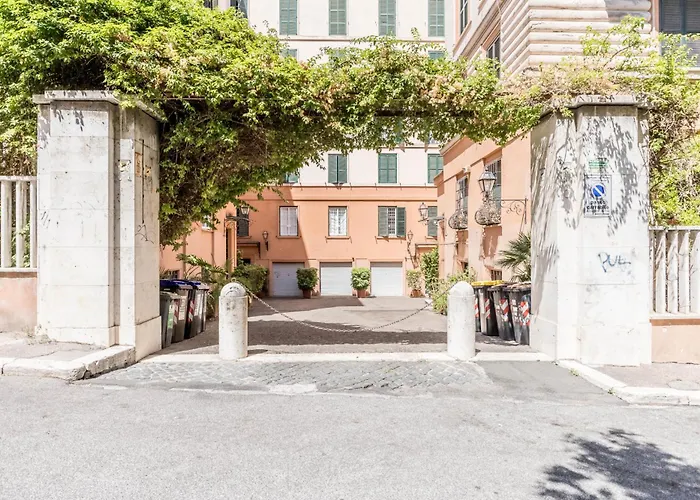 - Casini 6 Trastevere Gasthof 4*
